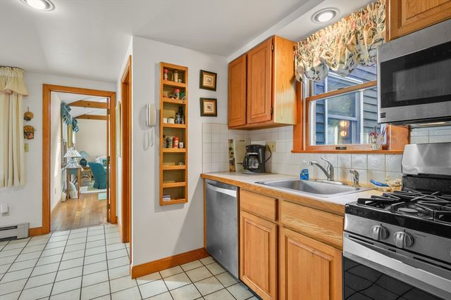 17 South St, Yarmouth, MA 02664