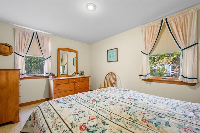 17 South St, Yarmouth, MA 02664