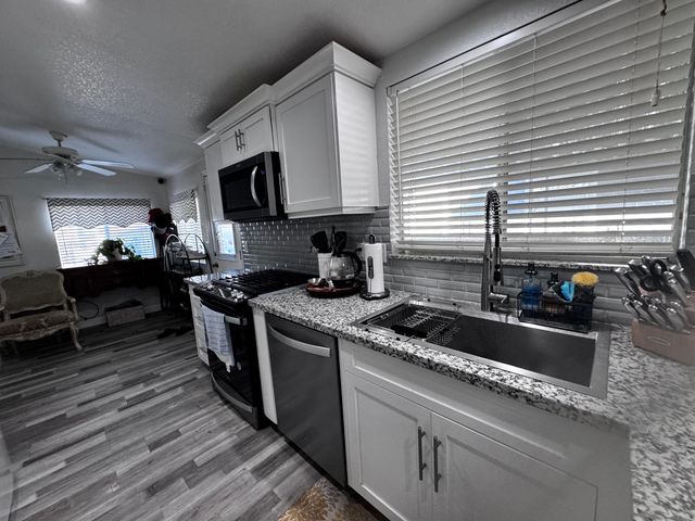 100 S Westwood Street 103, Porterville, CA 93257