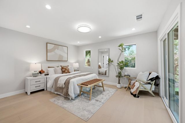 3102 Flowers Lane, Palo Alto, CA 94306