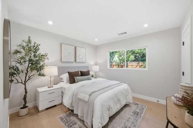 3102 Flowers Lane, Palo Alto, CA 94306