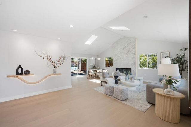 3102 Flowers Lane, Palo Alto, CA 94306