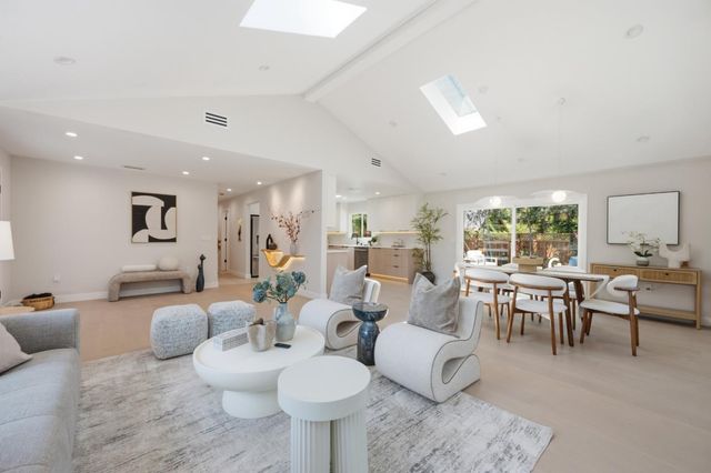 3102 Flowers Lane, Palo Alto, CA 94306