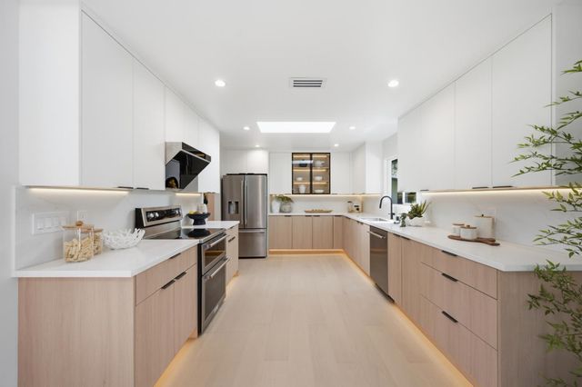 3102 Flowers Lane, Palo Alto, CA 94306