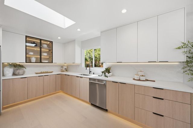 3102 Flowers Lane, Palo Alto, CA 94306