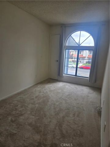 14520 Plummer 5, Panorama City, CA 91402