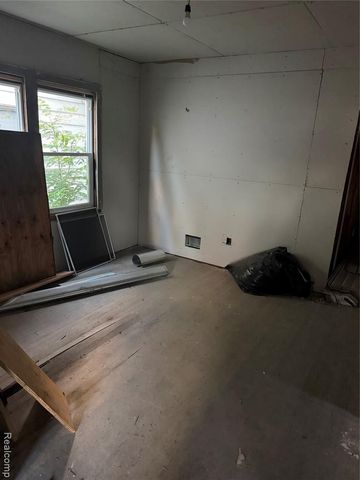 17363 Marx Street, Highland Park, MI 48203