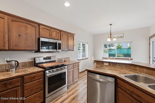 6525 W Christine St, Rathdrum, ID 83858