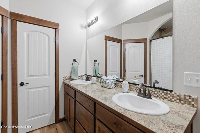 6525 W Christine St, Rathdrum, ID 83858