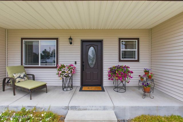 6525 W Christine St, Rathdrum, ID 83858