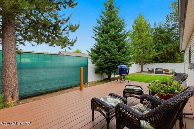6525 W Christine St, Rathdrum, ID 83858