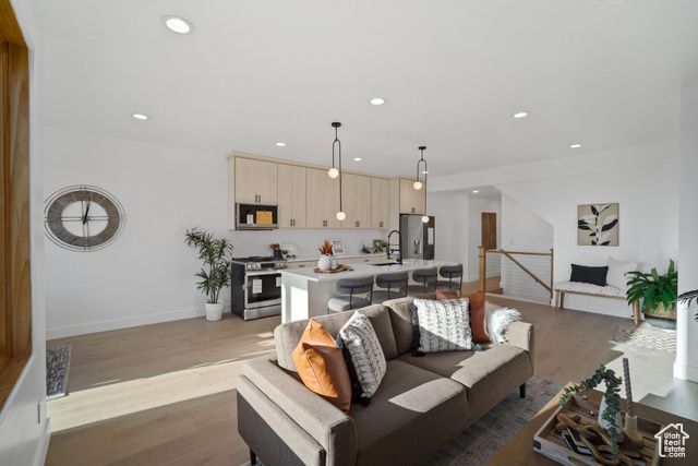 603 N DARWIN ST, Salt Lake City, UT 84103