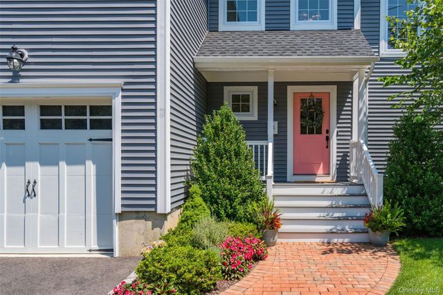 16 Soundview Road, Huntington, NY 11743