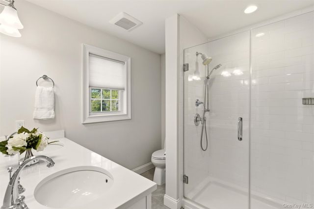 16 Soundview Road, Huntington, NY 11743