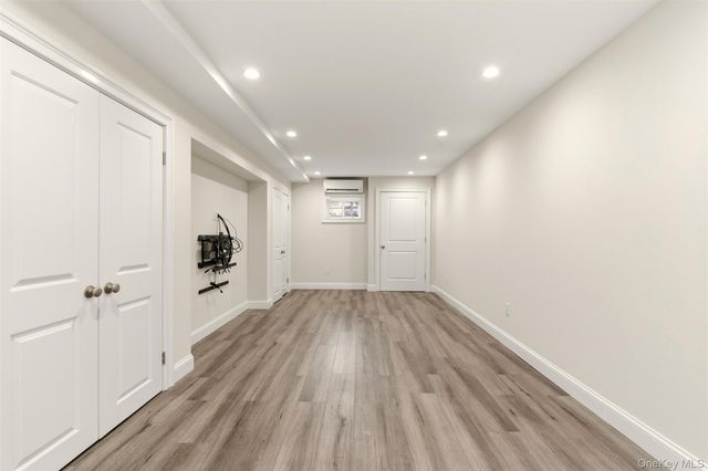 16 Soundview Road, Huntington, NY 11743