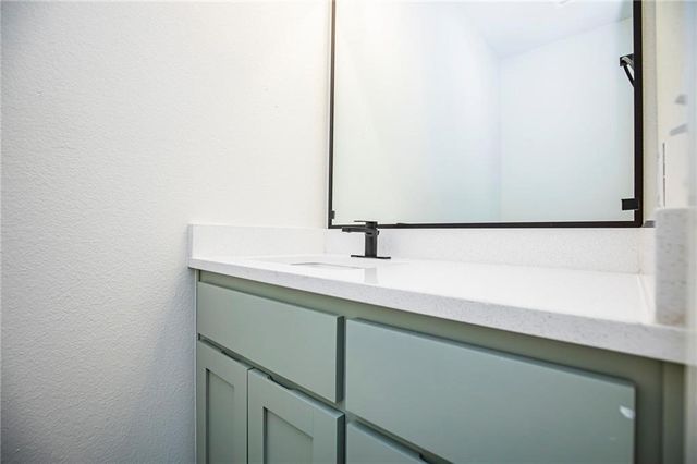 3 Runnymede Circle, Bella Vista, AR 72715