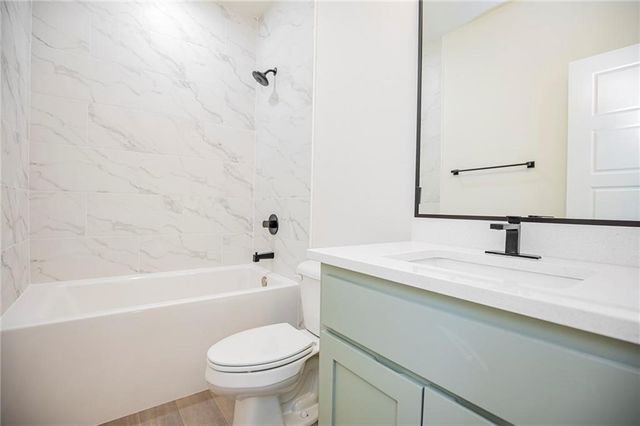 3 Runnymede Circle, Bella Vista, AR 72715