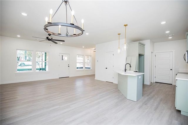 3 Runnymede Circle, Bella Vista, AR 72715