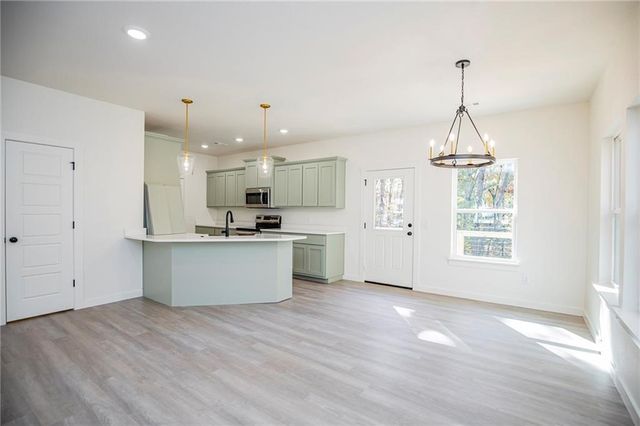 3 Runnymede Circle, Bella Vista, AR 72715