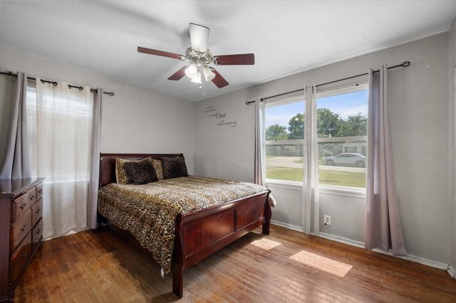 1725 Grace Street, Arlington, TX 76010