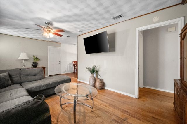 1725 Grace Street, Arlington, TX 76010