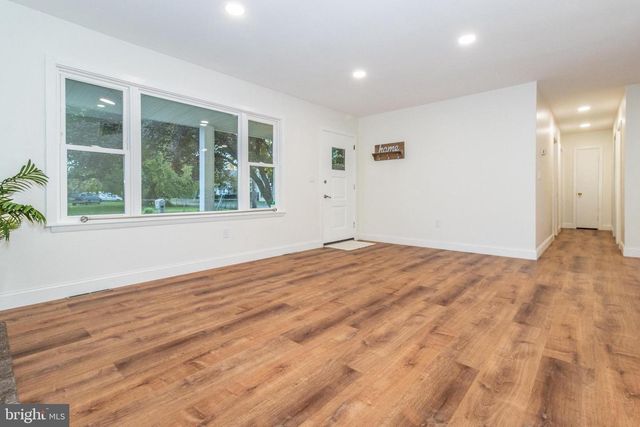 320 KENMORE AVE, Edgewater, MD 21037