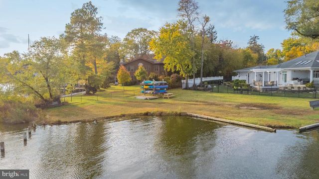 320 KENMORE AVE, Edgewater, MD 21037