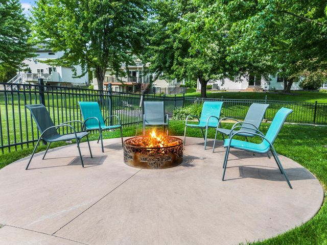11282 68th Street NE, Albertville, MN 55301