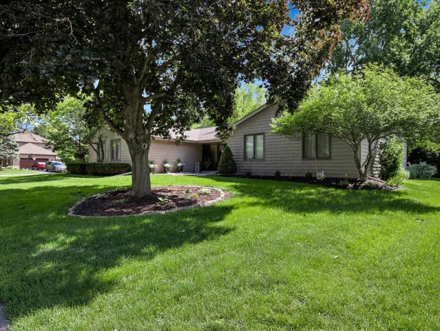 1441 Ramsey Close, Rockford, IL 61107