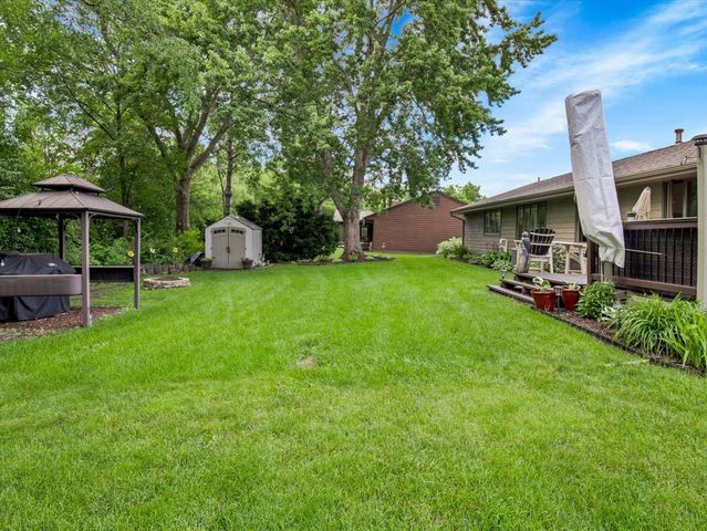 1441 Ramsey Close, Rockford, IL 61107