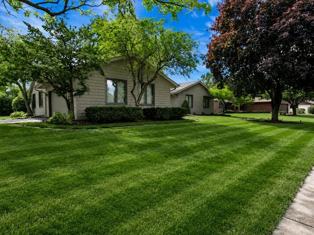 1441 Ramsey Close, Rockford, IL 61107