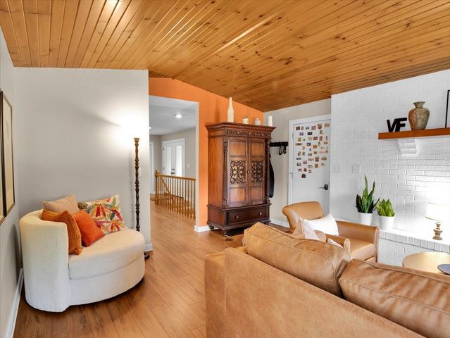 1441 Ramsey Close, Rockford, IL 61107