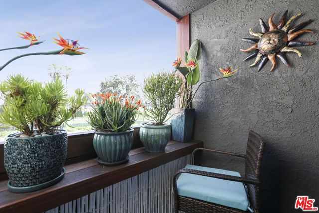472 Rosecrans Avenue, Manhattan Beach, CA 90266