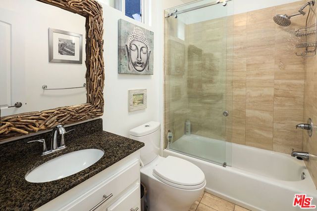 472 Rosecrans Avenue, Manhattan Beach, CA 90266