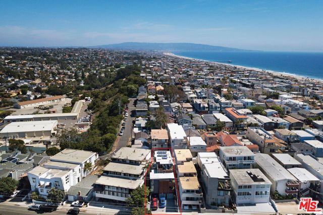 472 Rosecrans Avenue, Manhattan Beach, CA 90266