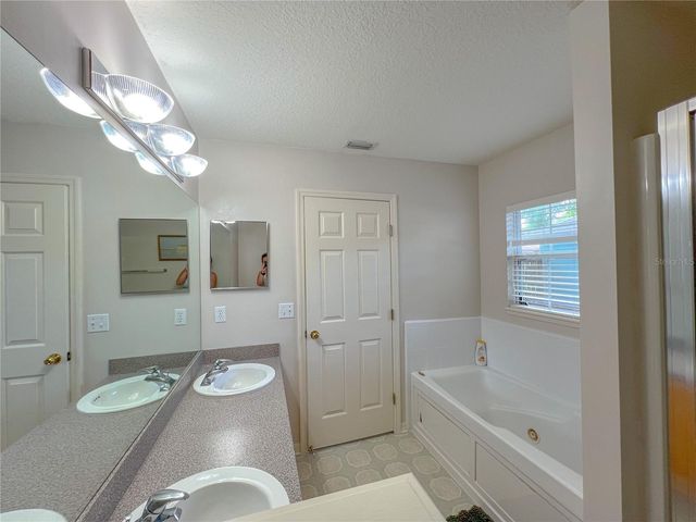 6725 SW 83RD TERRACE, Gainesville, FL 32608