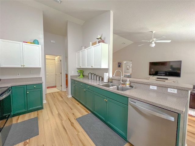 6725 SW 83RD TERRACE, Gainesville, FL 32608