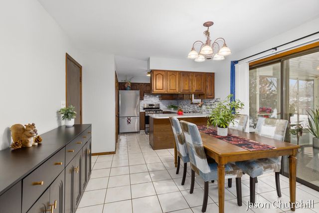 2781 Bluewater Lane, Grandville, MI 49418