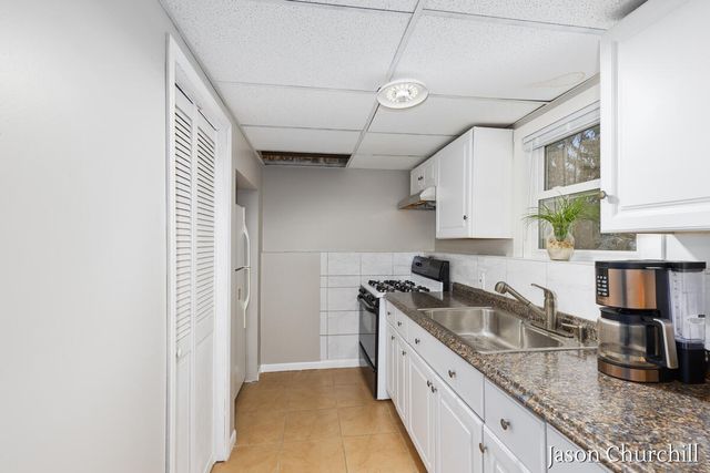 2781 Bluewater Lane, Grandville, MI 49418