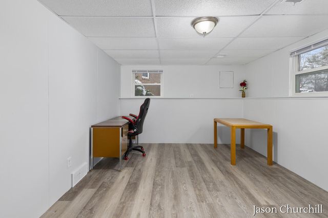 2781 Bluewater Lane, Grandville, MI 49418