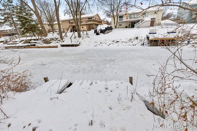 2781 Bluewater Lane, Grandville, MI 49418