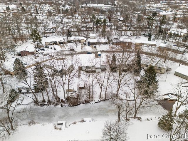 2781 Bluewater Lane, Grandville, MI 49418