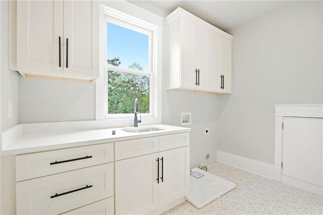 6793 Winding Canyon Road, Flowery Branch, GA 30542