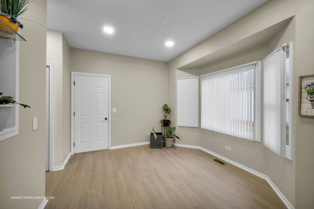 716 Ayers Street, Bolingbrook, IL 60440