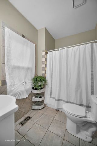 716 Ayers Street, Bolingbrook, IL 60440