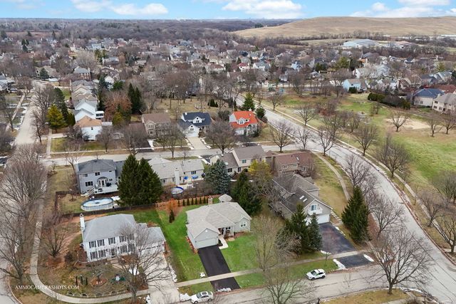 716 Ayers Street, Bolingbrook, IL 60440