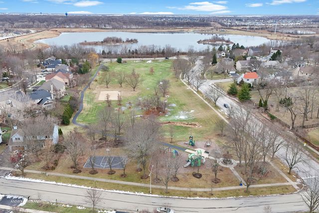 716 Ayers Street, Bolingbrook, IL 60440