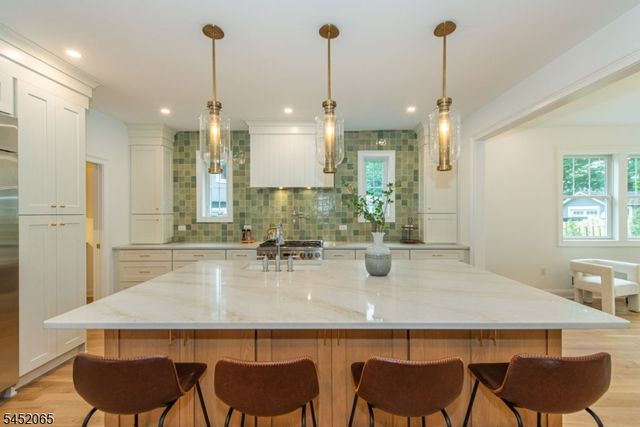 28 Mountain Ave, Summit City, NJ 07901