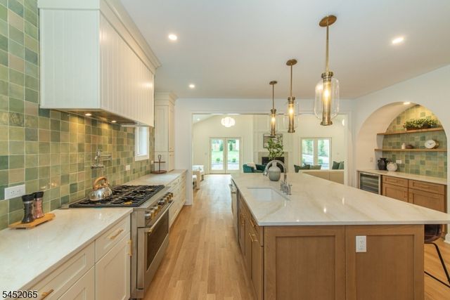 28 Mountain Ave, Summit City, NJ 07901