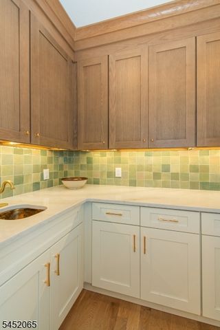 28 Mountain Ave, Summit City, NJ 07901
